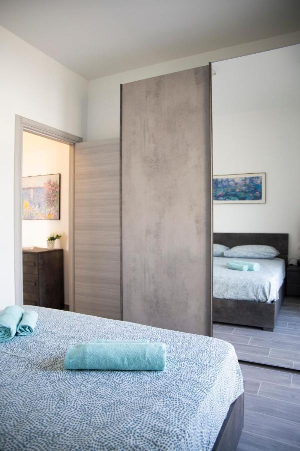 Gray Pearl - Modern Apartment In City Center Arona Exterior photo